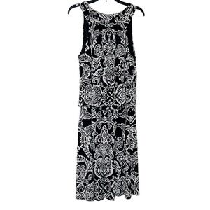 WHITE House Black Market sleeveless dress with balloon pleated torso. Size 4